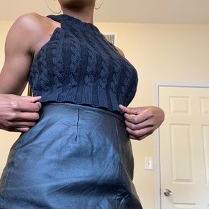 MODA INT'L Women's knit crop top